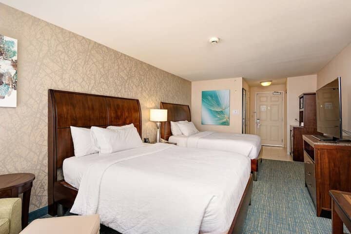 Room 4 of 28